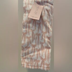 Cute Rachel Zoe Kitchen Towels- Set of 3- NWT